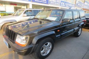 合肥包河區二手車選購指南 探訪寶匯車行，解讀二手吉普切諾基2700